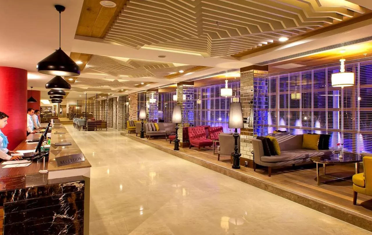 GRANDPARKLARA_SHABAVIZ (7).jpg